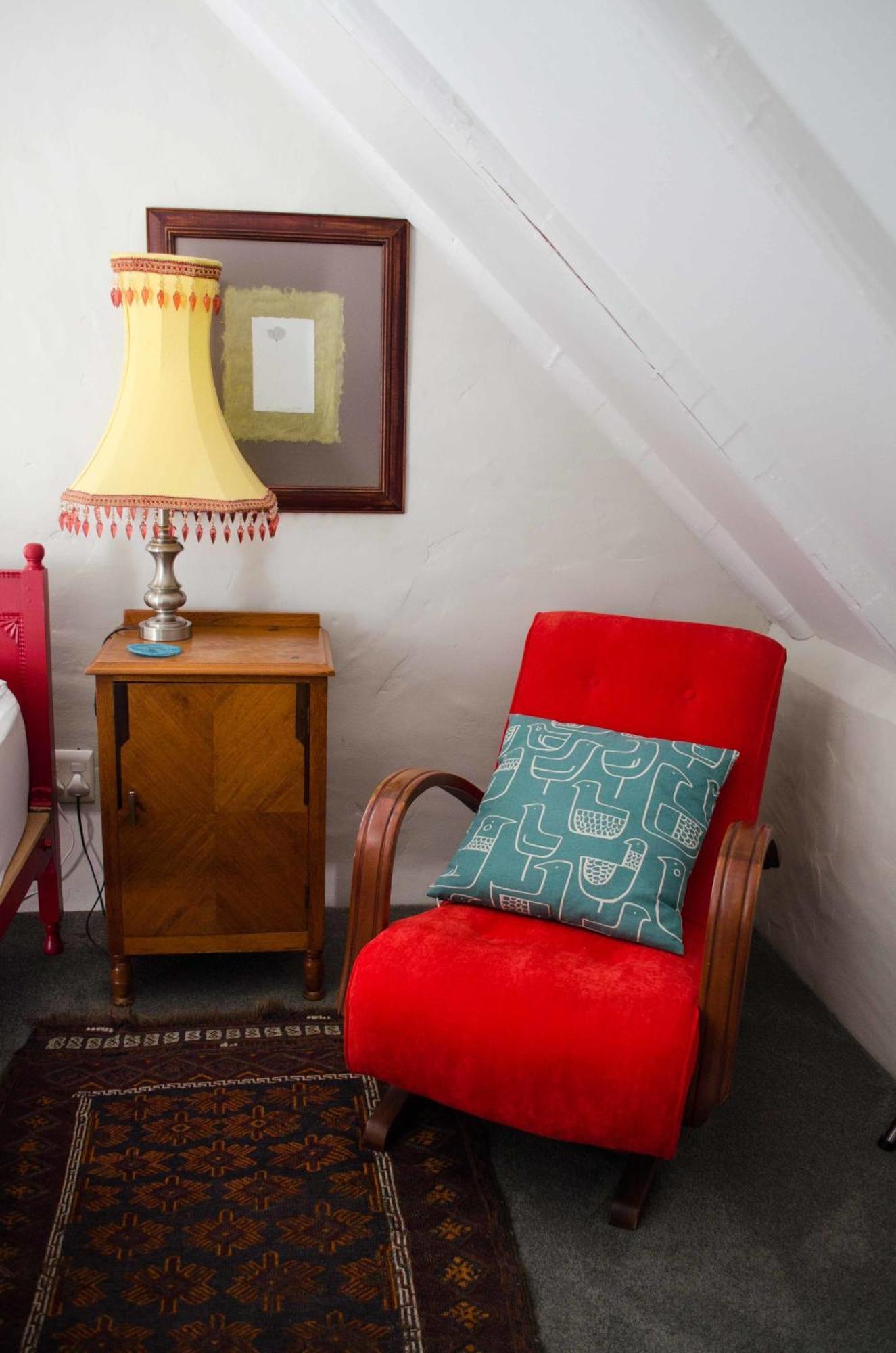 Ah! Guest House Paternoster Room photo