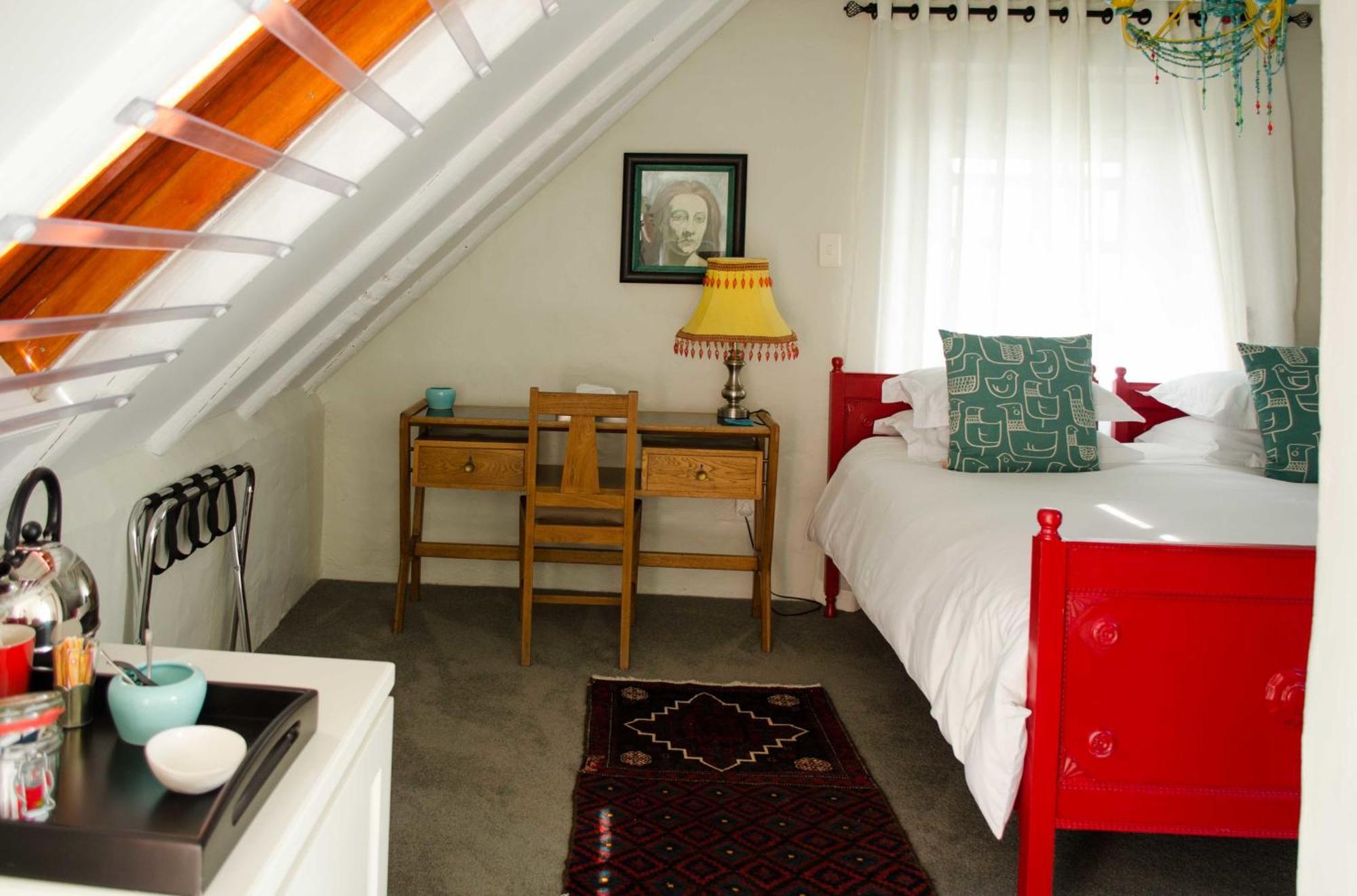 Ah! Guest House Paternoster Room photo